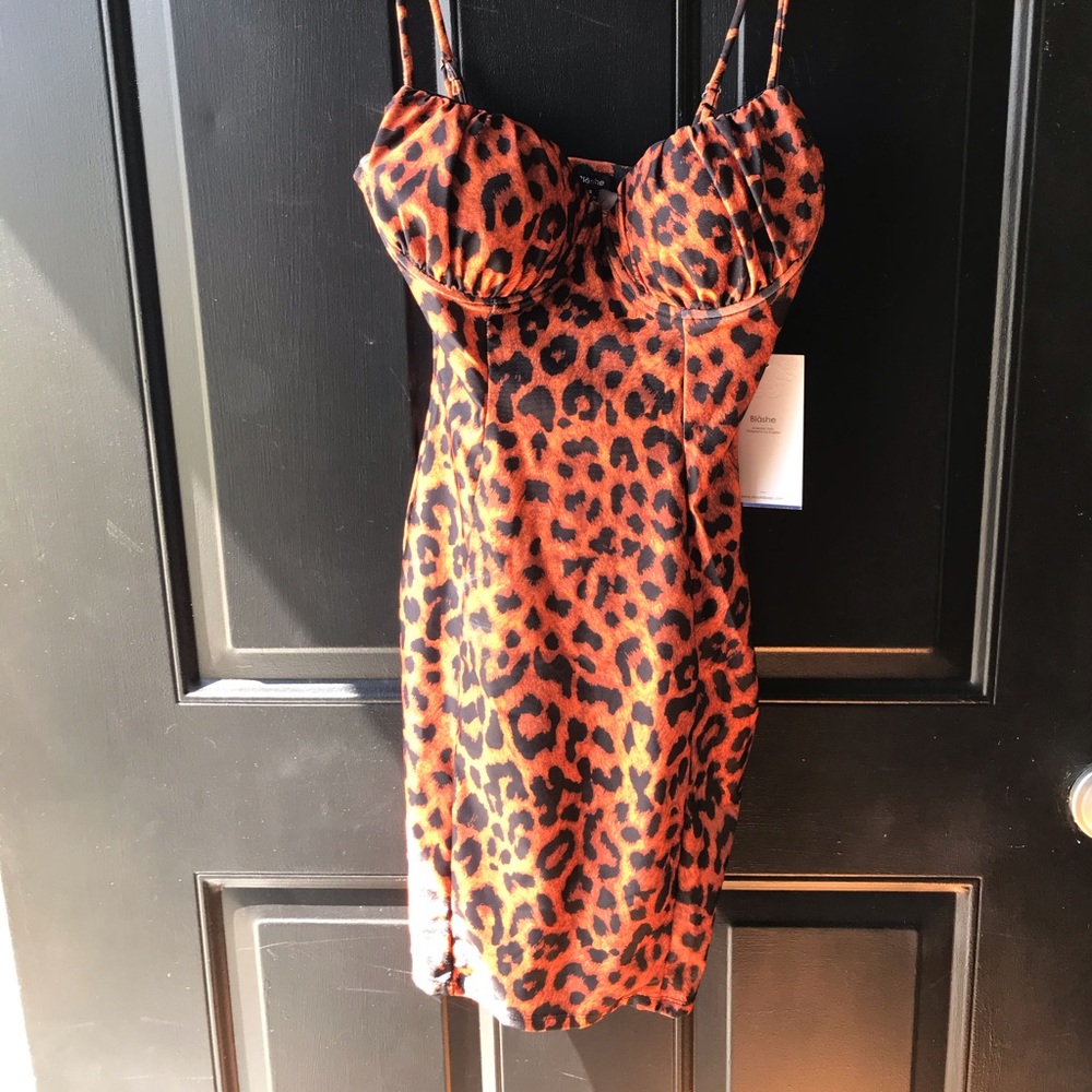 Extra cute leopard mini dress